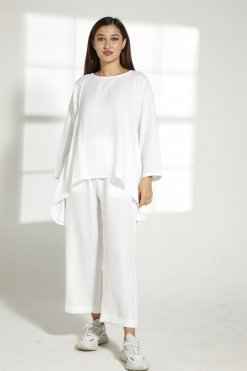 White Travel Wear Set
