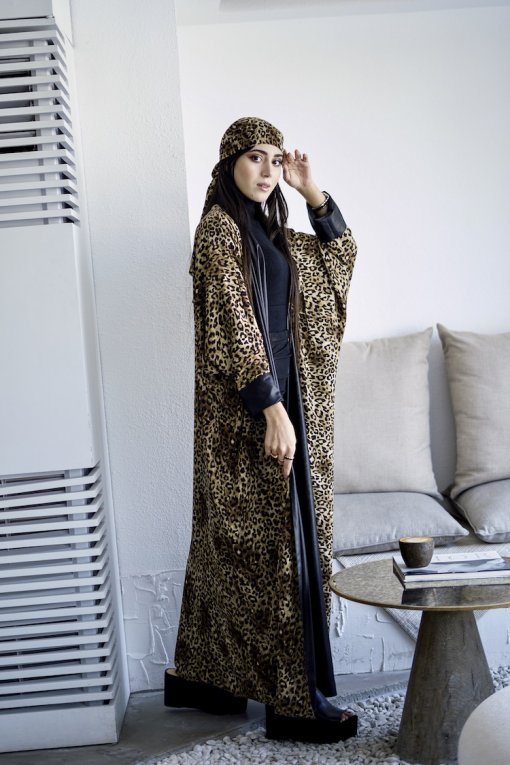 LYNXA Bisht Abaya