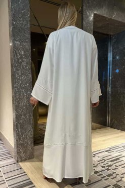 MOI092219 3 White Nida Abaya