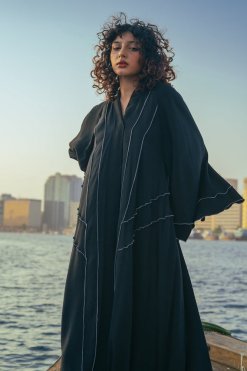 CU22113 4 Flowy Thread Abya