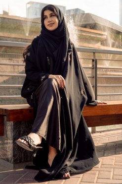 CU22125 3 Bronze Abaya