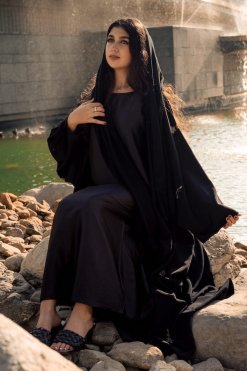 CU22125 7 Bronze Abaya