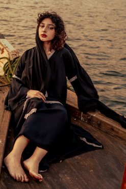 CU22132 4 Lace Abaya