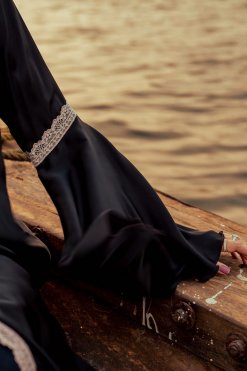 CU22132 5 Lace Abaya