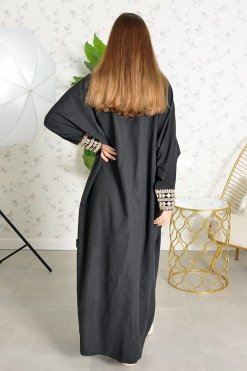 3795 5 Embroidered Bahraini Bisht