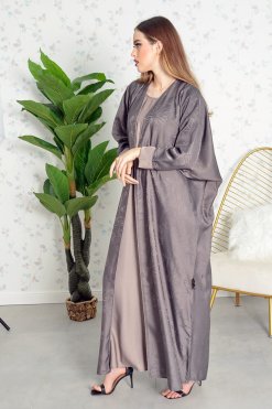 3776 3 Self printed bahraini Bisht with inner