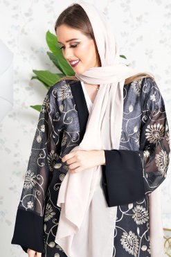 3734 5 Embroidered Bisht