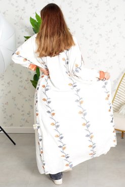 3732 3 Embroidered Bahraini Bisht