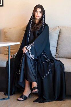 CUC 0523004 3 Eid Abaya
