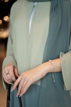 HAZ 082312 11 EMILY Green