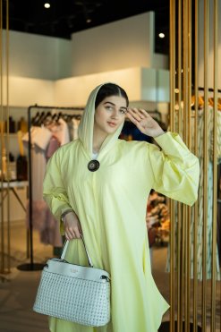 HAZ 082317 6 LAMIA Yellow