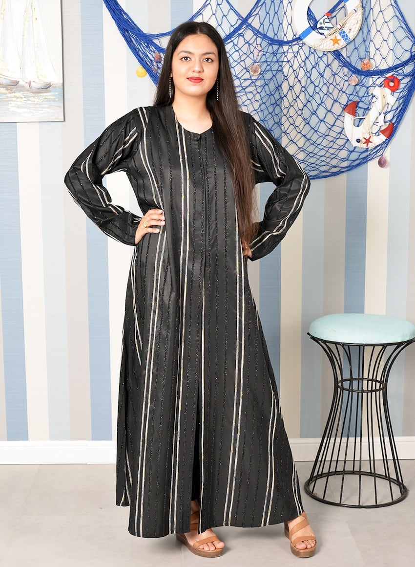Stylish Round Neck Self Embossed Abaya 7 Stylish Round Neck Self Embossed Abaya - Image 7