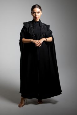 2J3A5814 Black Bisht Abaya Set