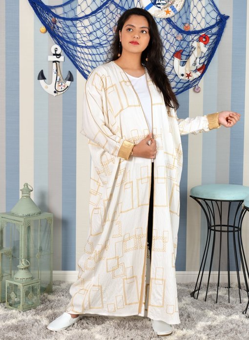 Self embroidered bahraini style bisht abaya