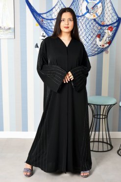3883 3 Beads embellishment with a traditional look black abaya