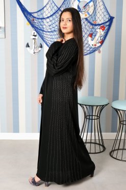 3883 4 Beads embellishment with a traditional look black abaya
