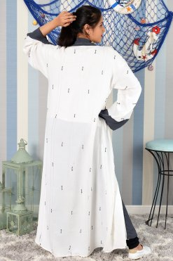 3886 42 Self embroidered bisht abaya with chiffon trimming