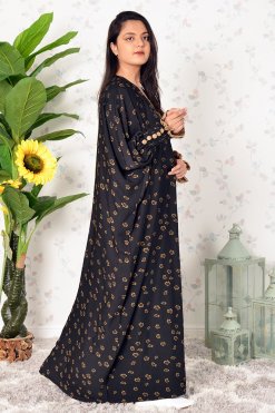 3892 3 Button Embellished Bahraini Style Abaya with Pleated Sleeves and Inner