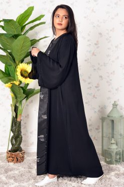 3917 4 Beads Embellished Black Abaya