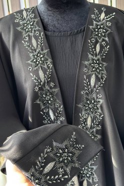 3941 5 2 Beads Embellished Embroidered Bisht Abaya