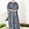 3942 1 2 Bahraini Style Self-Printed Plain Bisht Abaya - Unleash Elegance and Tradition in Every Step