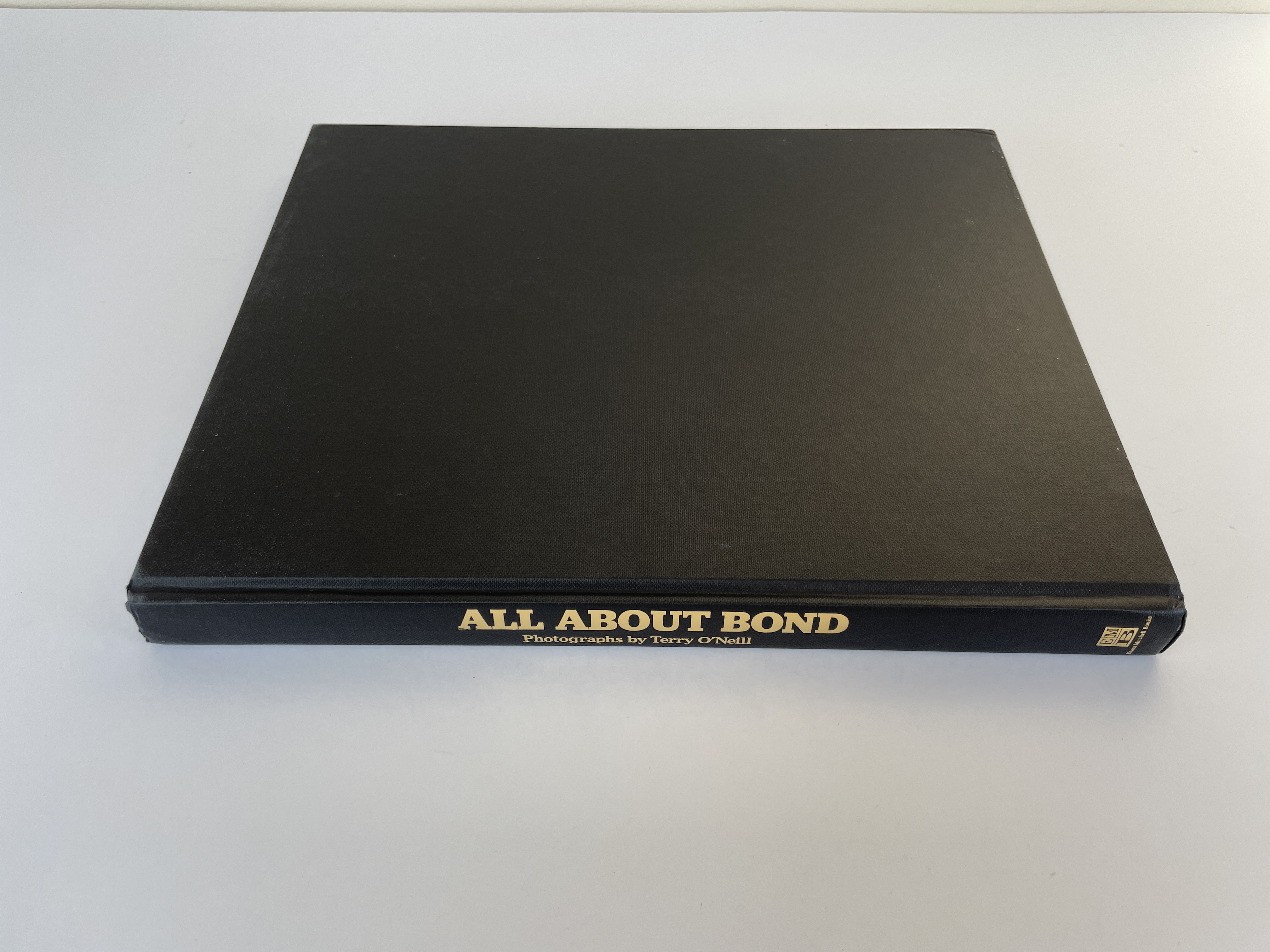 terry oneill all about bond first ed3