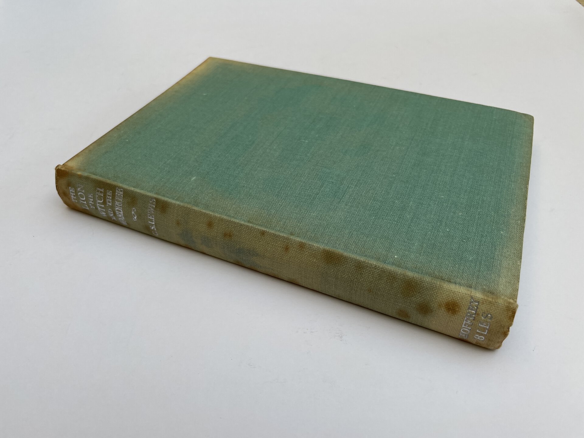 cs lewis lion witch wardrobe first ed3
