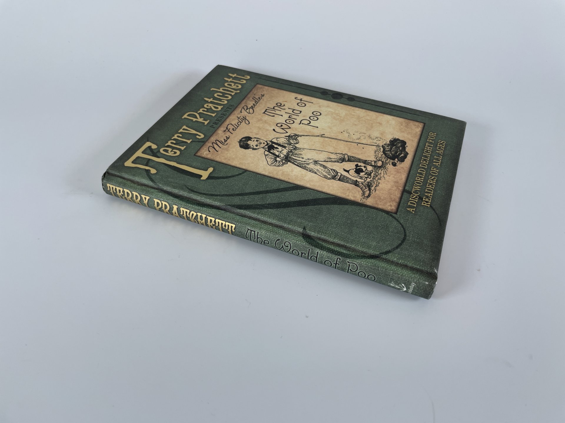 terry pratchett the world of poo first edition3