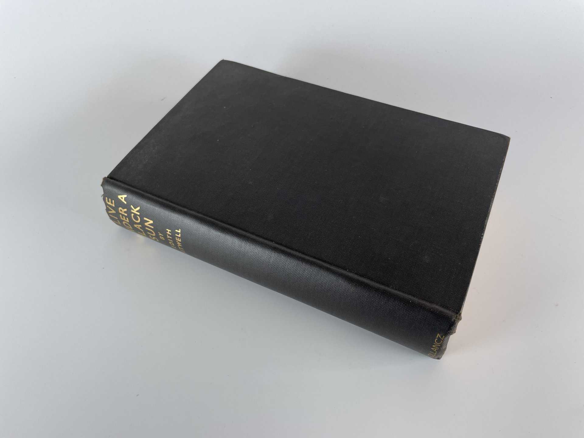 edith sitwell i live under a black sun first ed4
