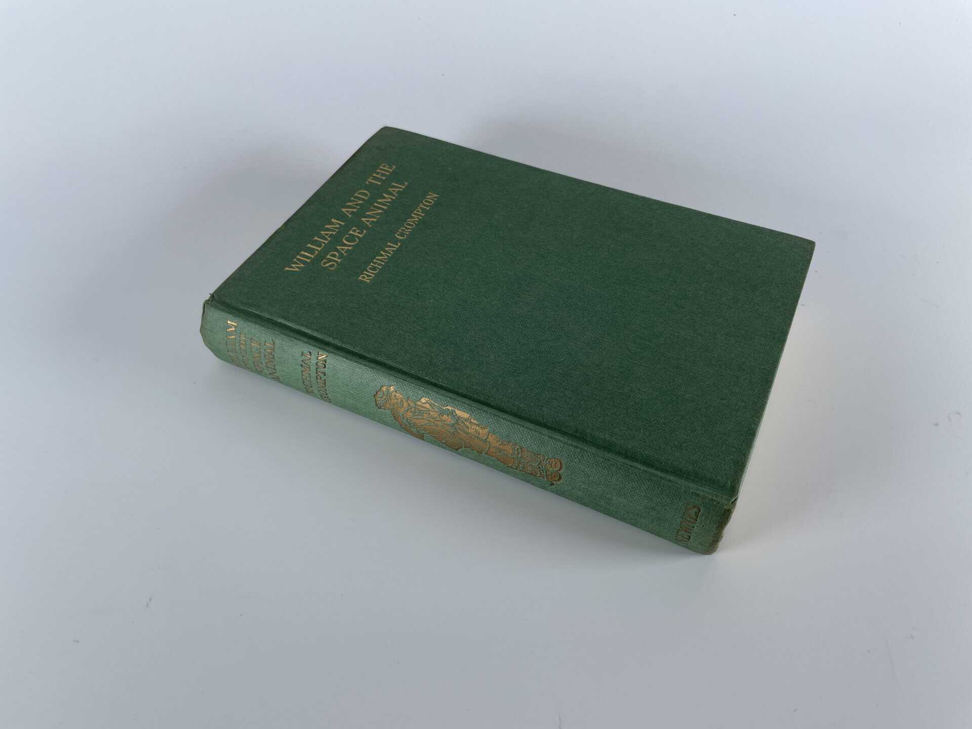 richmal crompton william and the space animal first ed3