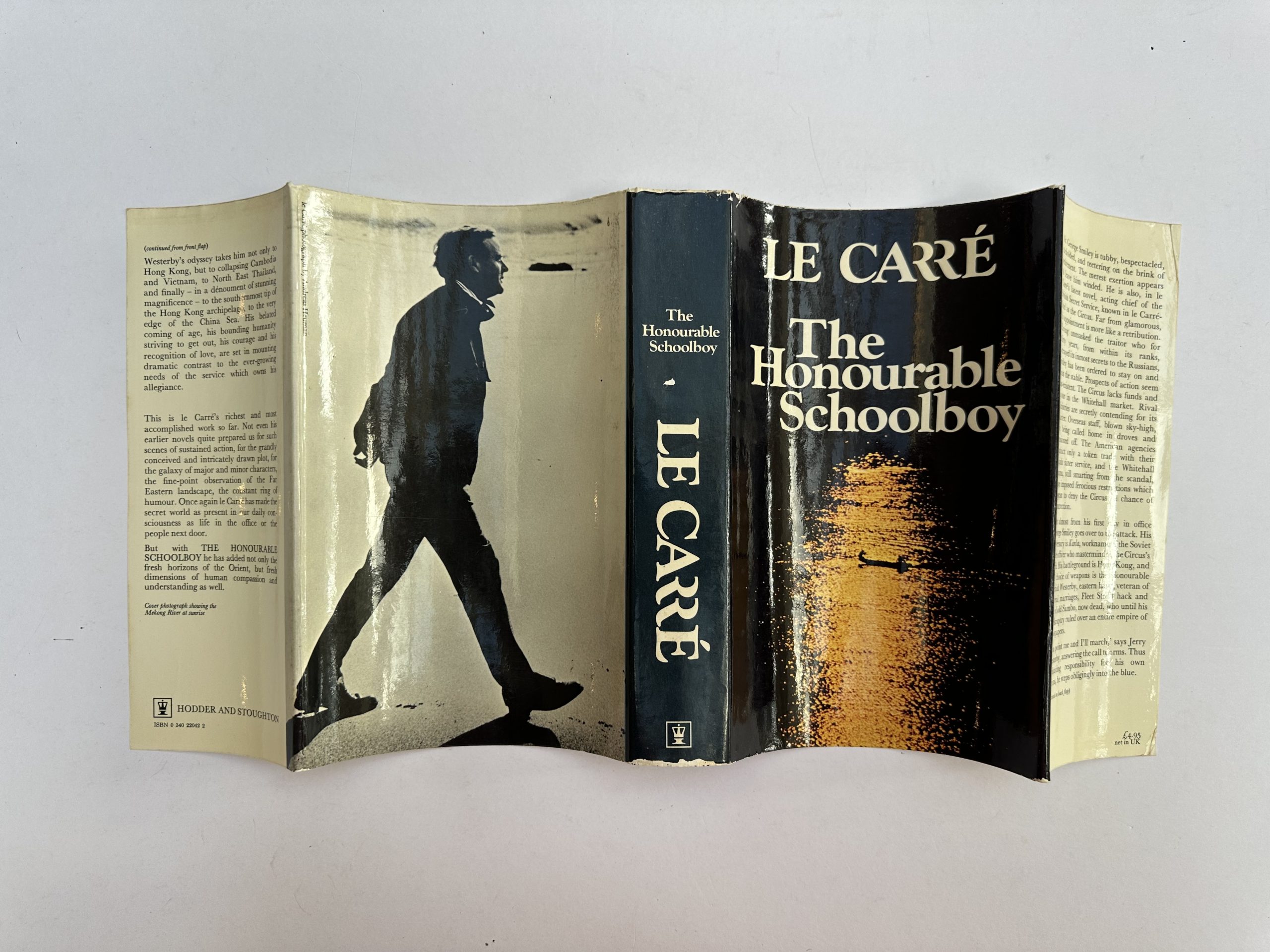 John Le Carre - The Honourable Schoolboy - First UK Edition 1977 - Image 4