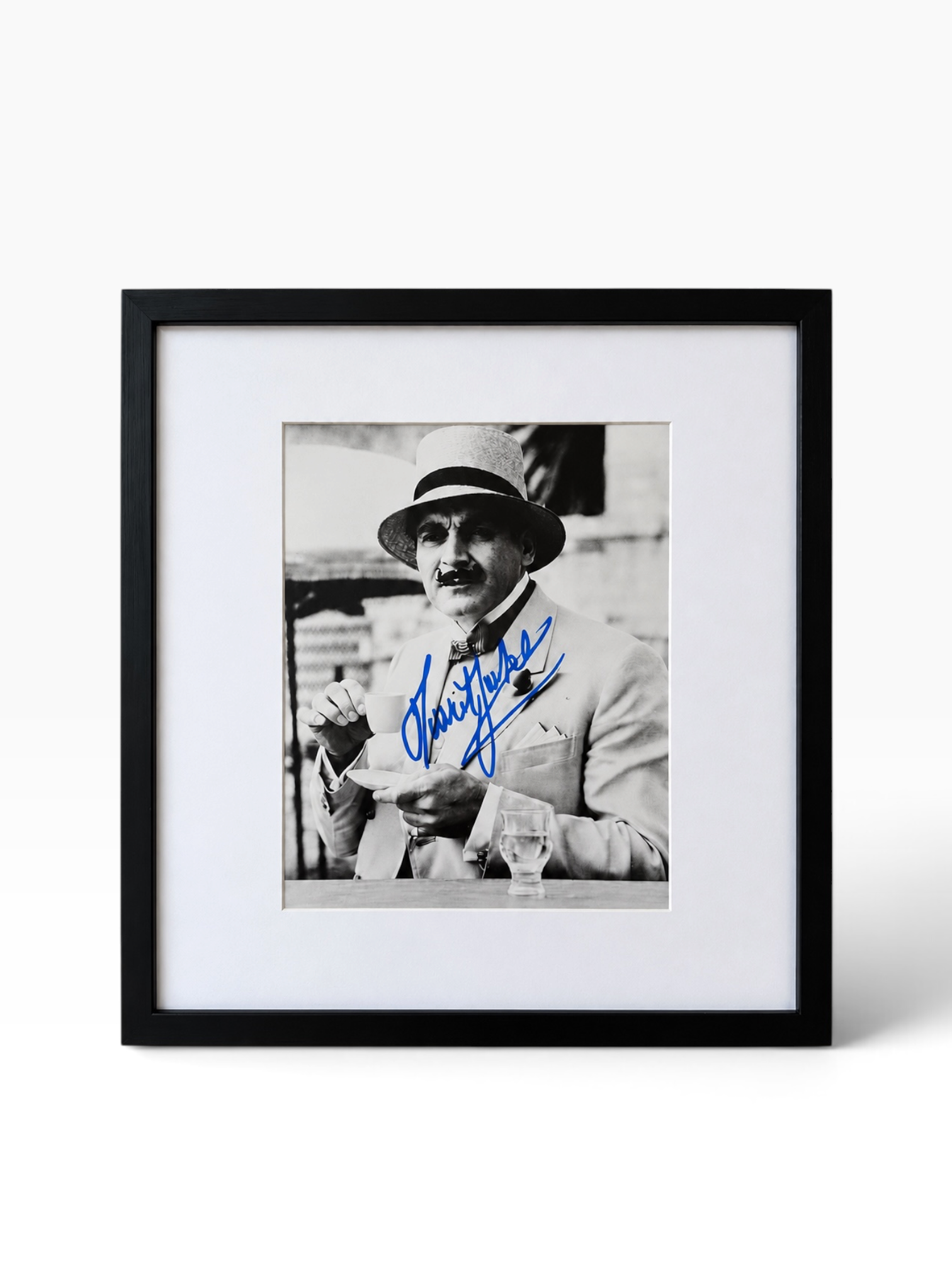 David Suchet - Photo Signed