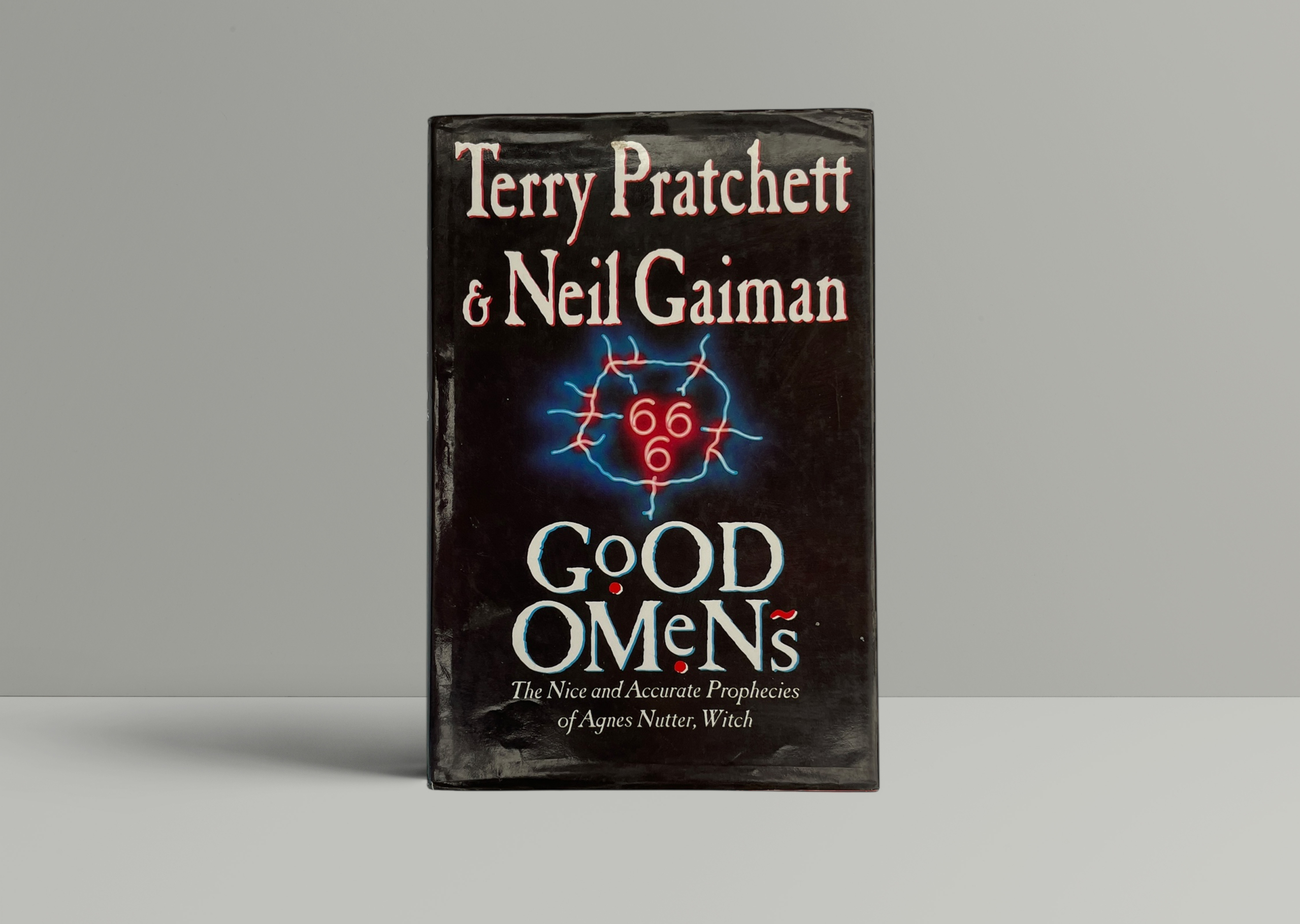 terry pratchett neil gaiman good omens first1
