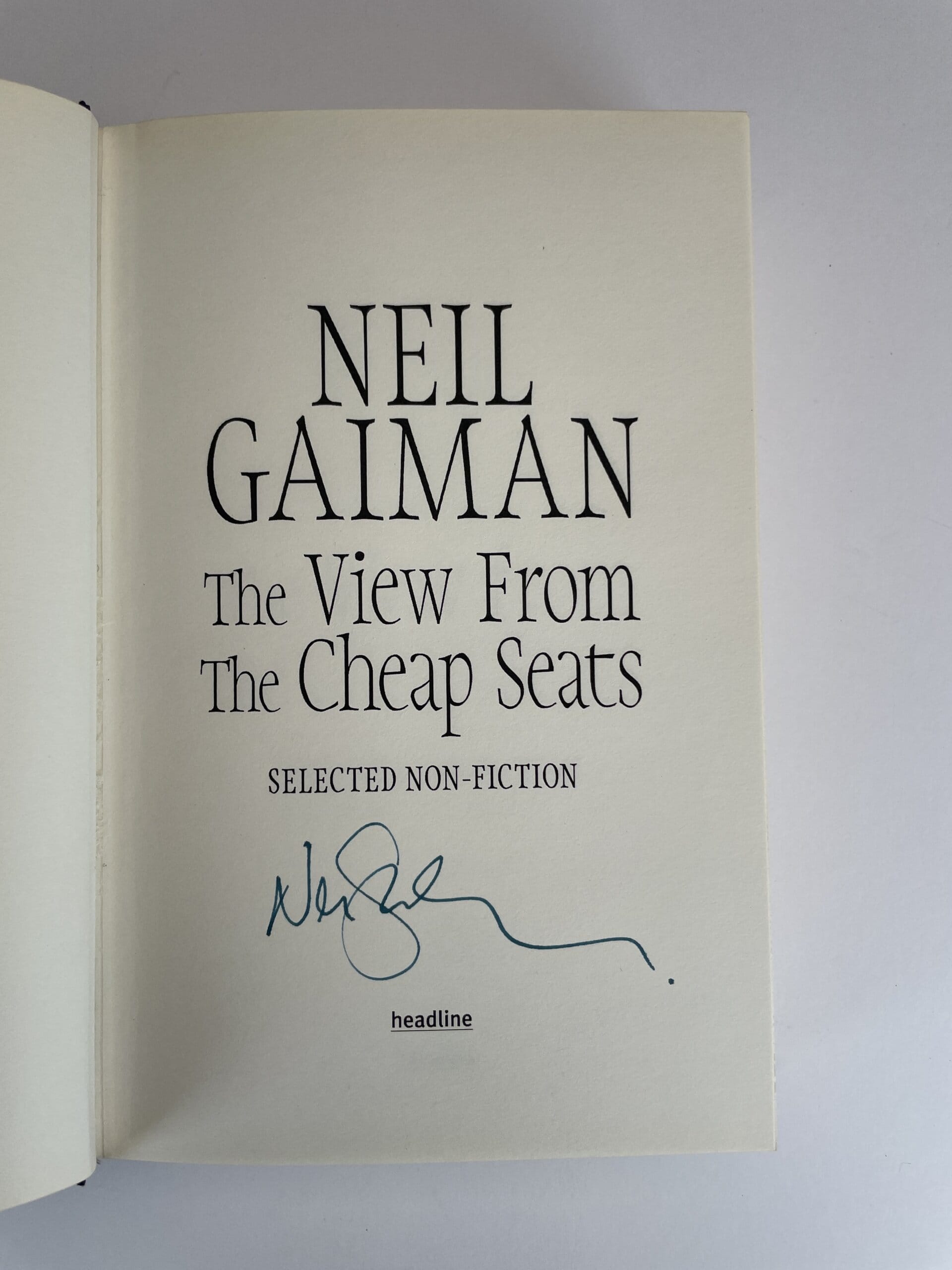 neil gaiman the view from the cheap seats signed first edi2