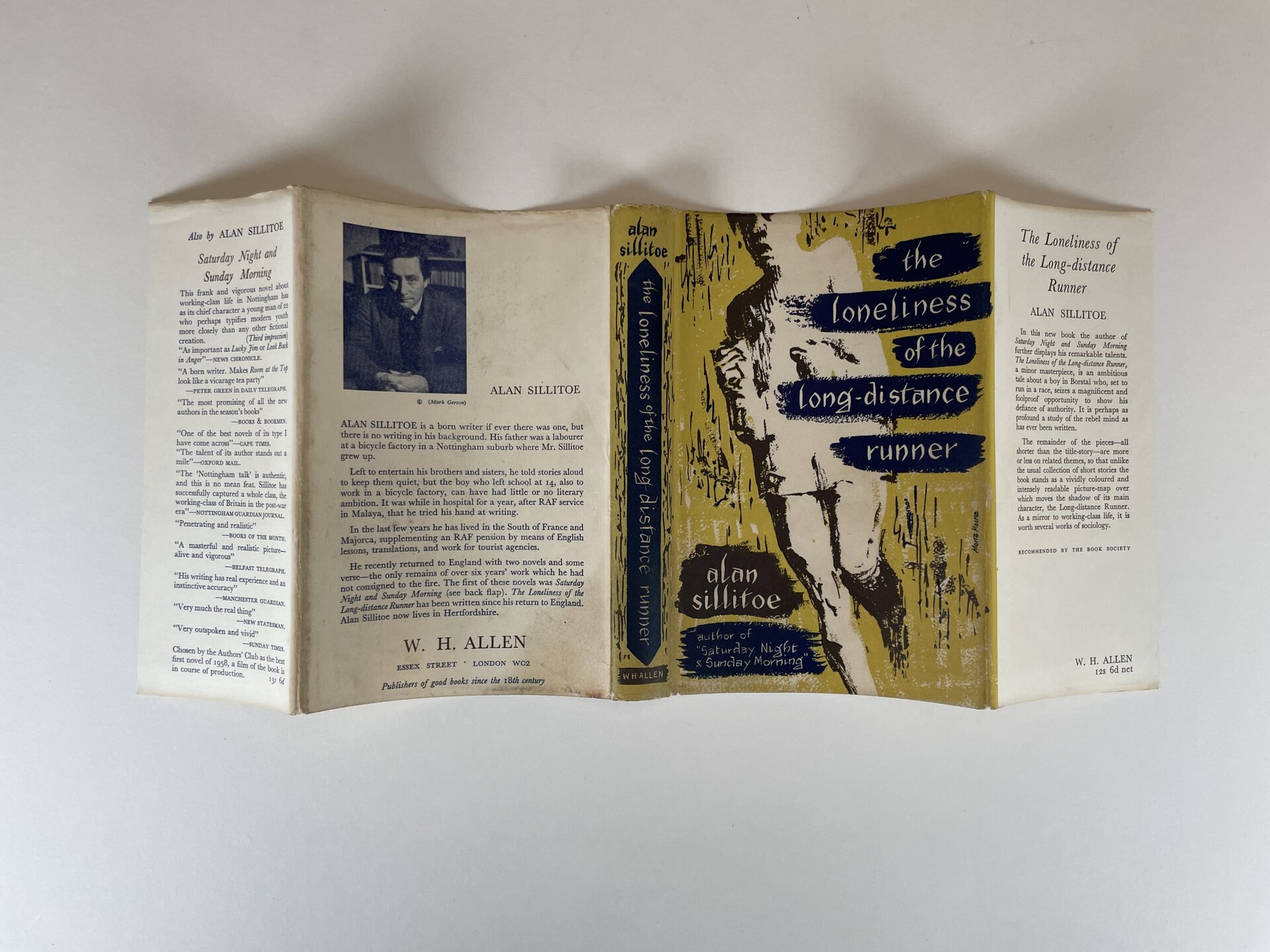 alan silitoe the lonliness of first with letter 4