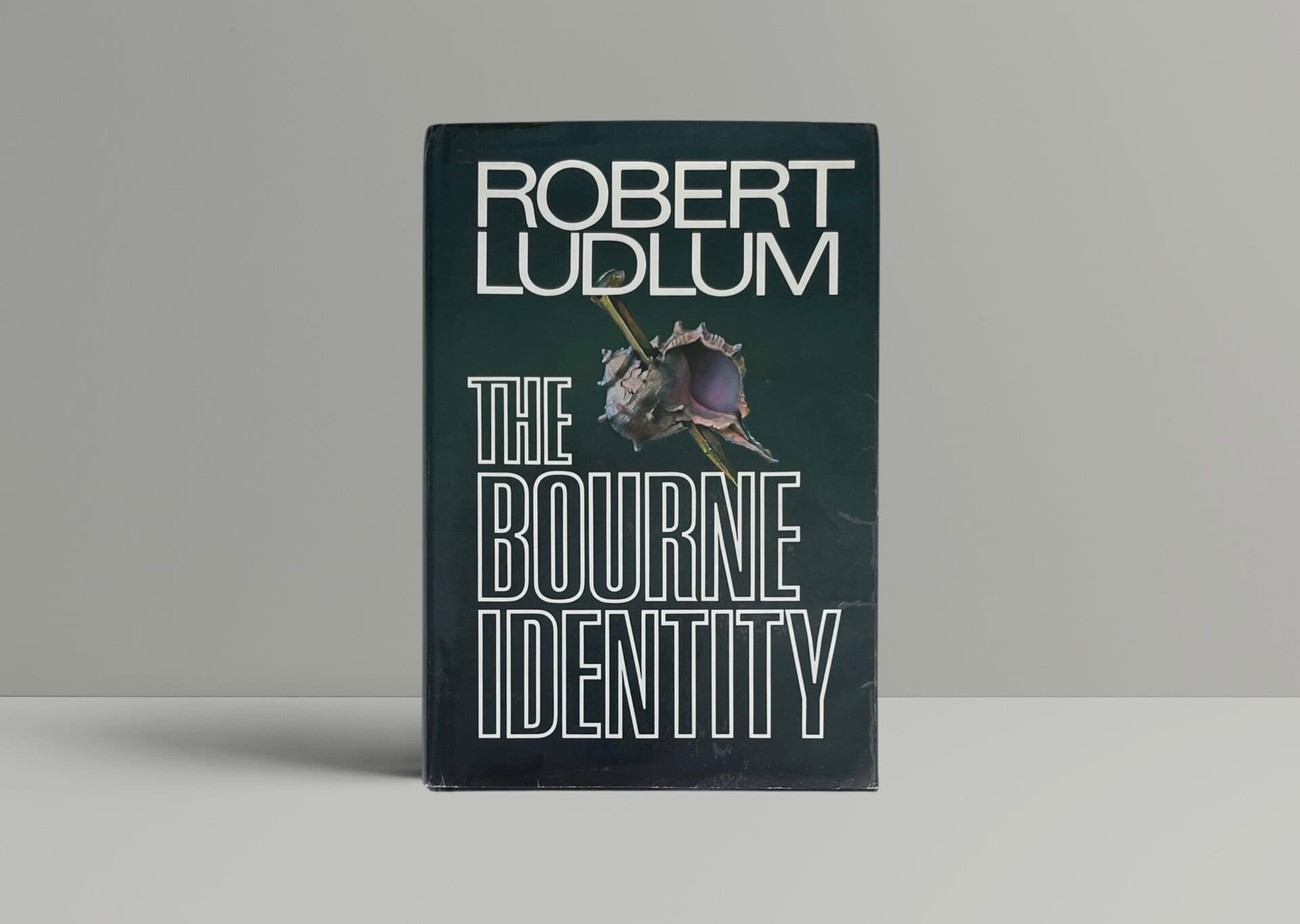 robert ludlum the bourne identity first edi1