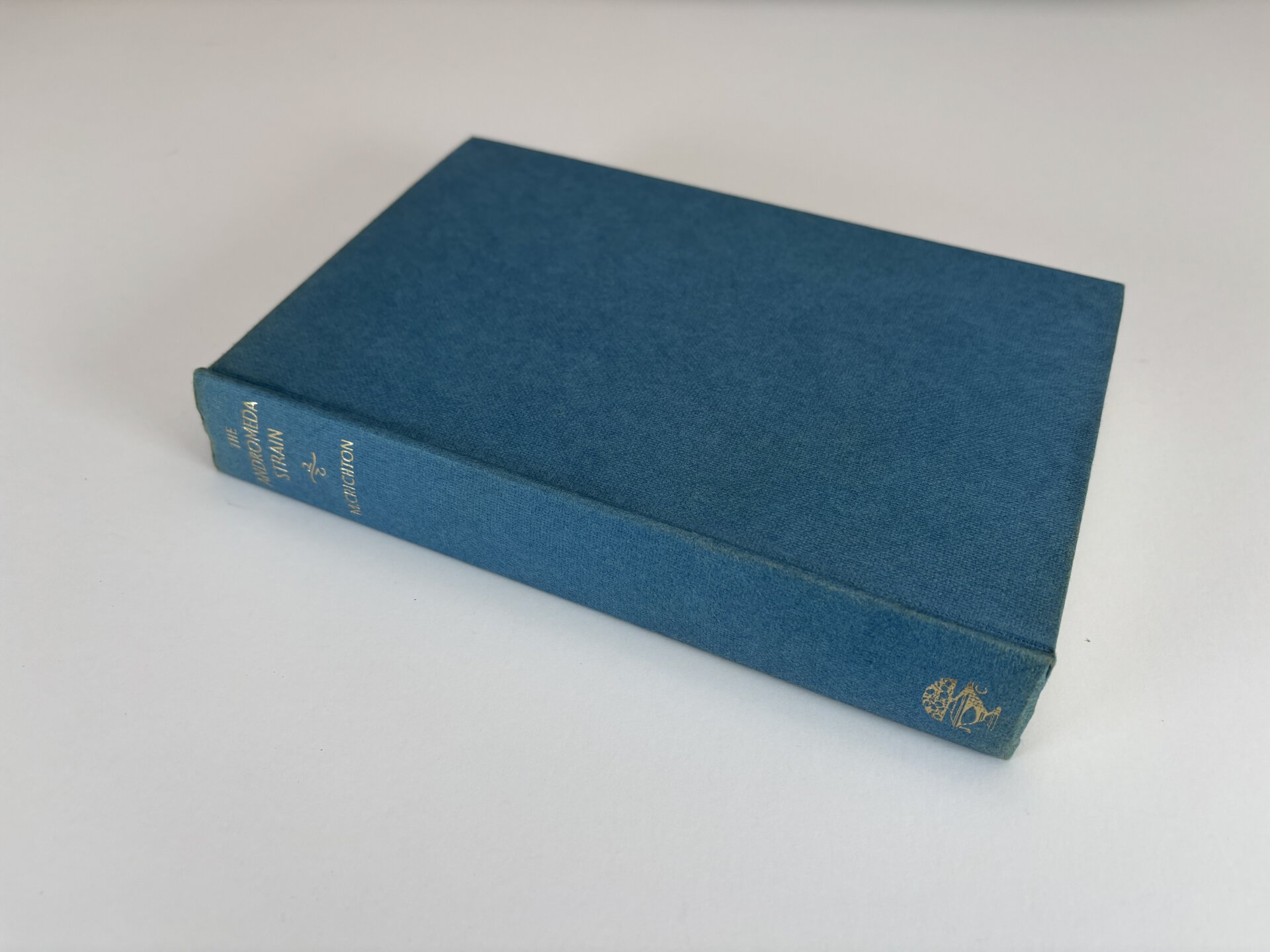 michael crichton the andromeda strain first ed3