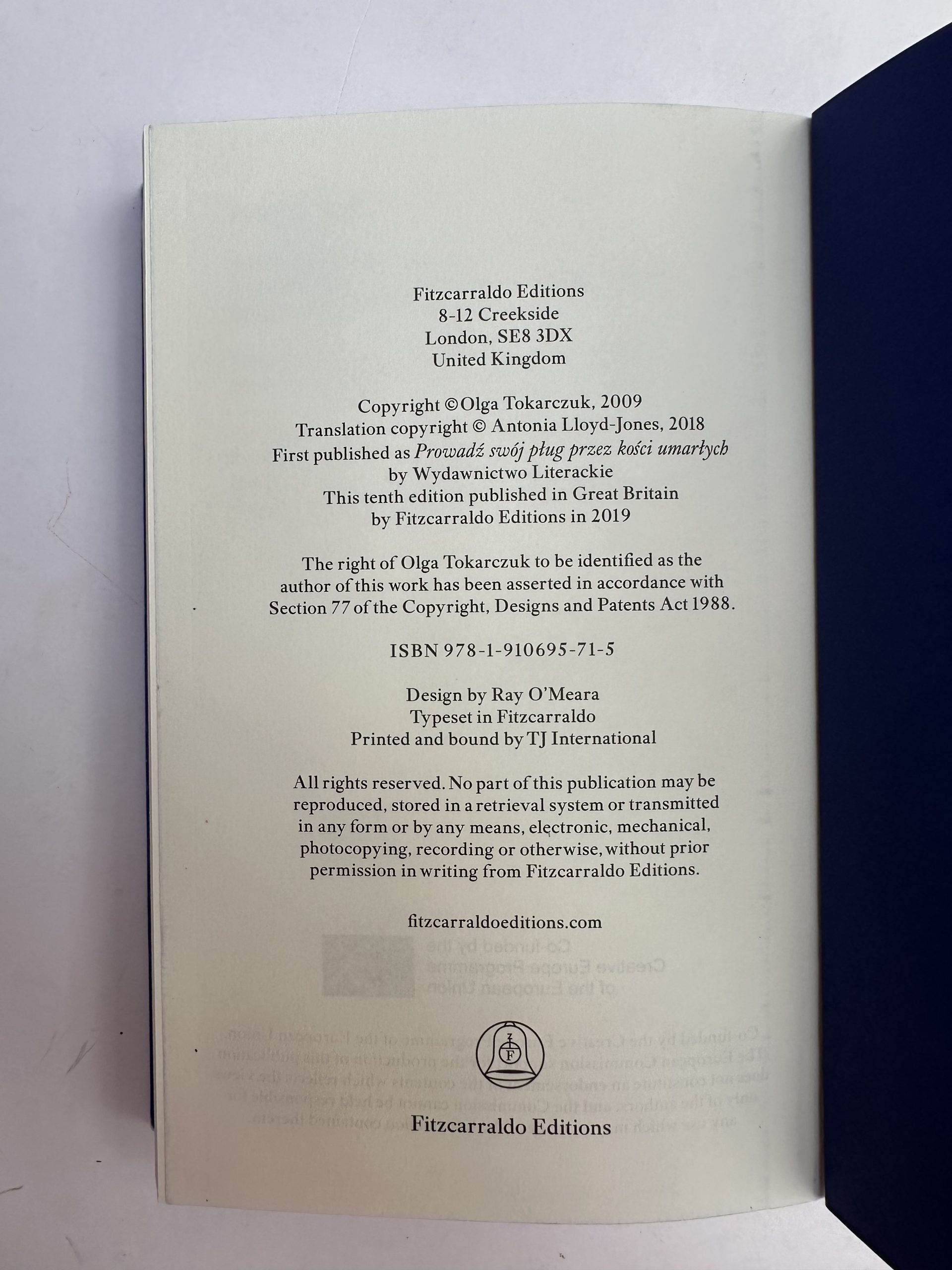 Olga Tokarczuk - Drive Your Plow Over The Bones of the Dead - First Edition 2018 - Image 2