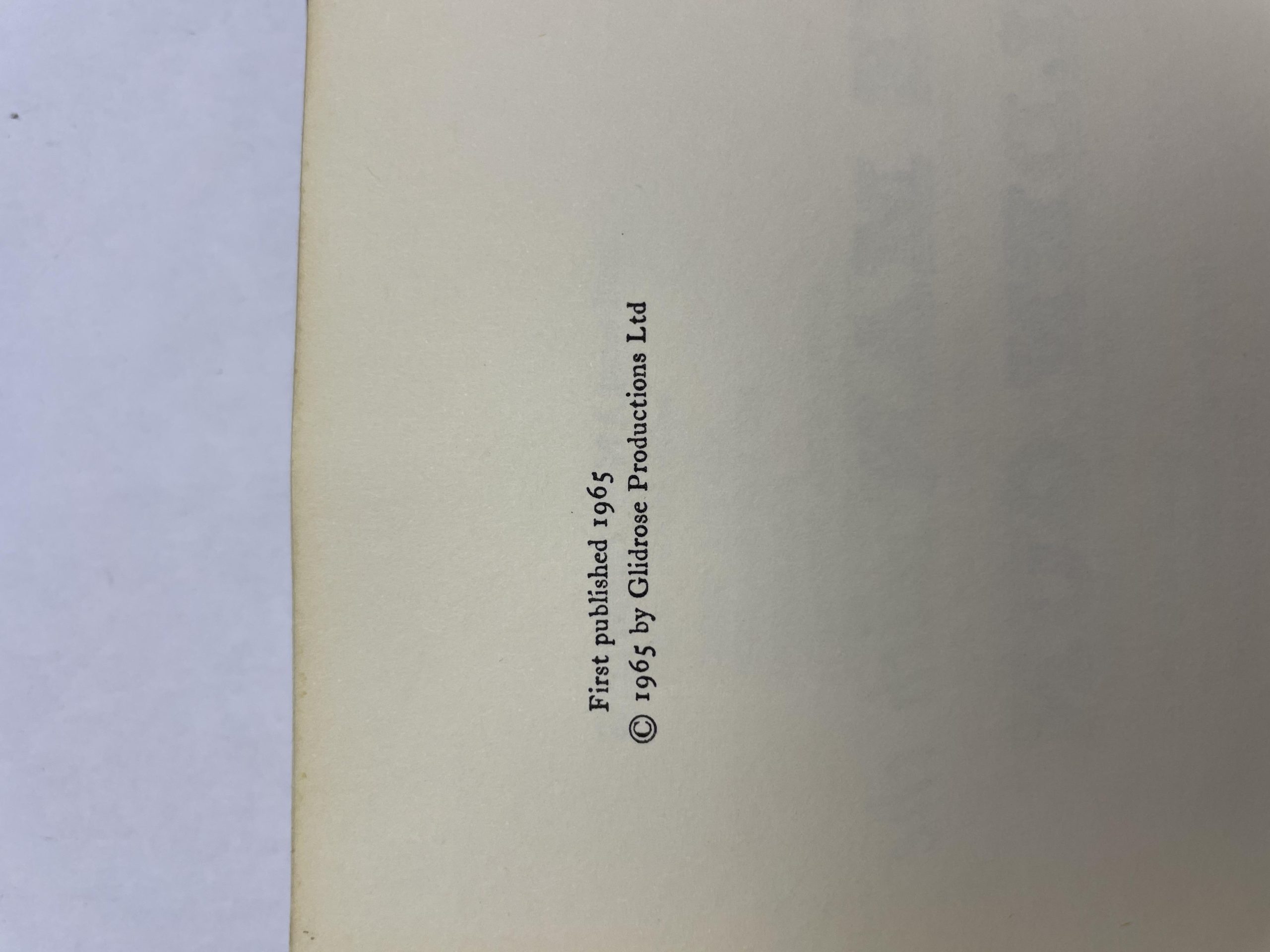 Ian Fleming - The Man With The Golden Gun ~ White End-papers - First Edition - 1965 - Image 2