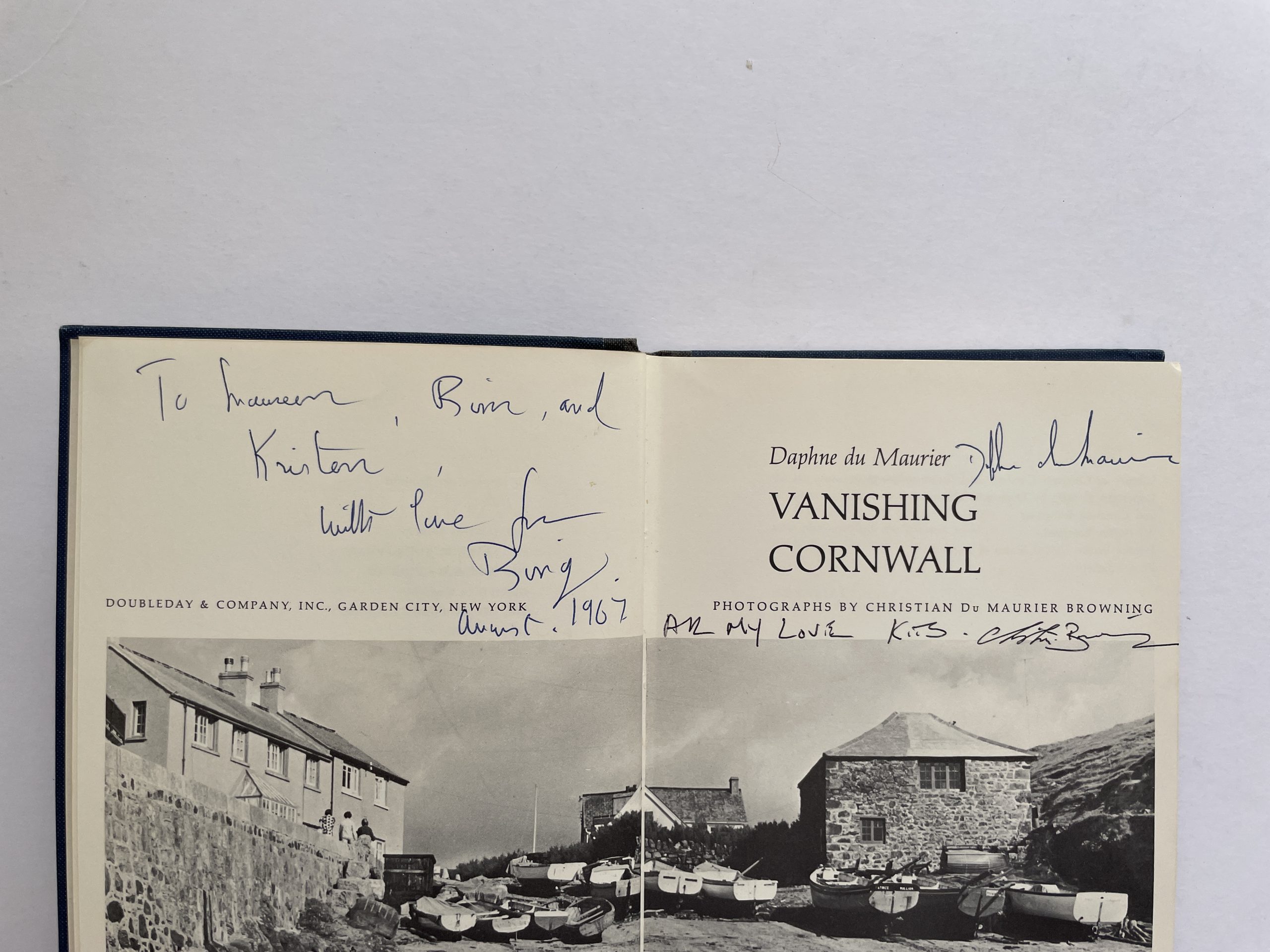 Daphne du Maurier - Vanishing Cornwall - First US Edition 1967 -  Inscribed to Maureen and Monty Baker-Munton — Additionally Signed by Christian Browning - Image 2