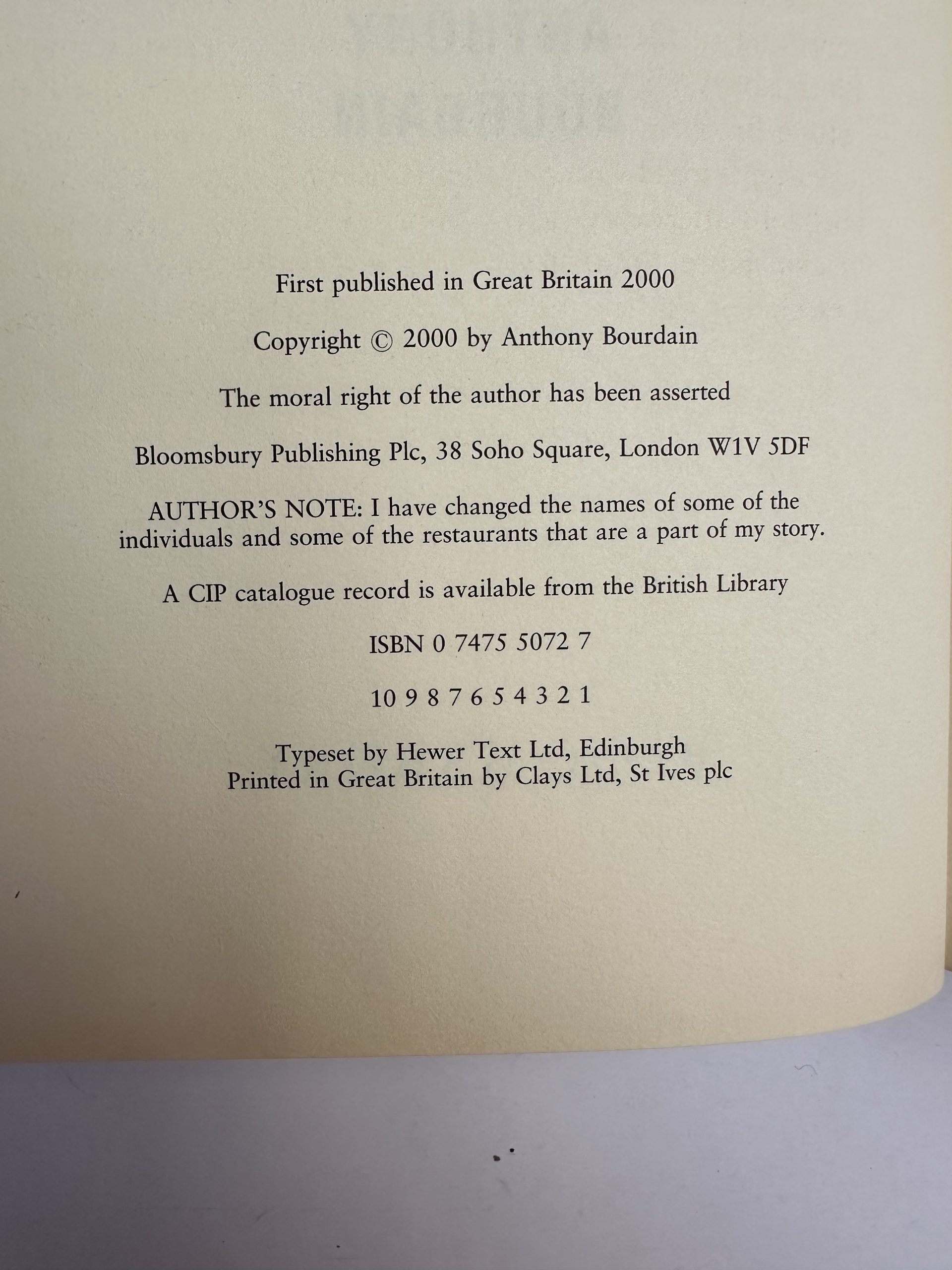 Anthony Bourdain - Kitchen Confidential: Adventures in the Culinary Underbelly - First Edition 2000 - Image 2
