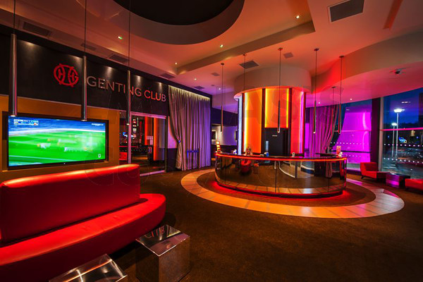 Fahrenheit Restaurant & Bar logo