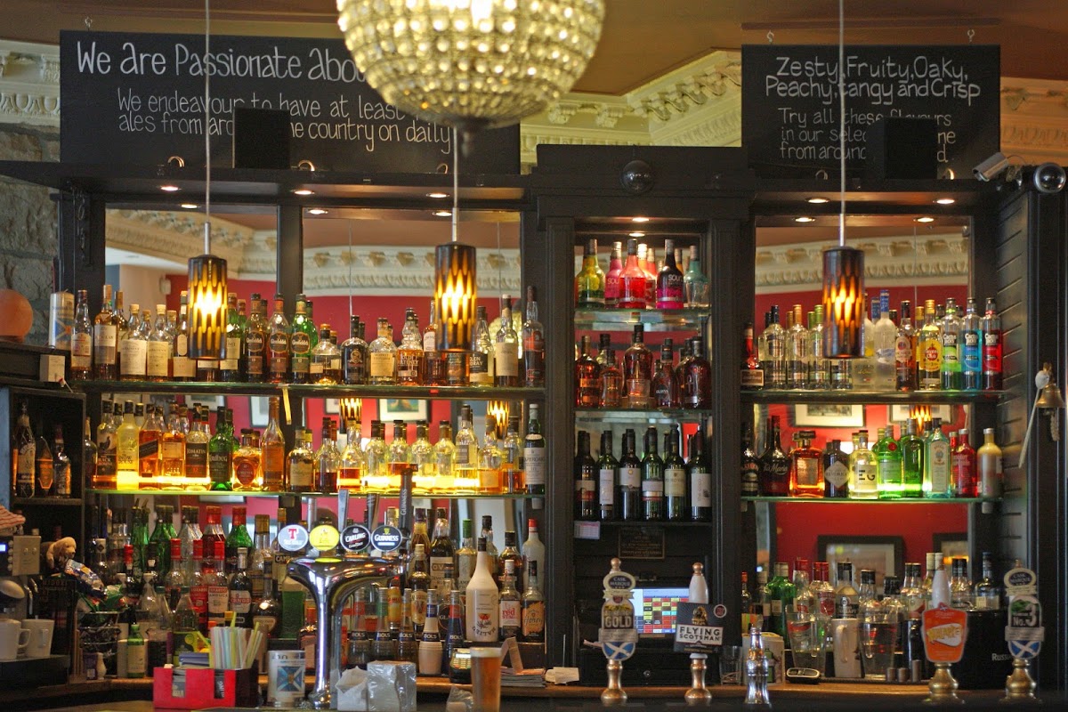 The Castle Arms logo