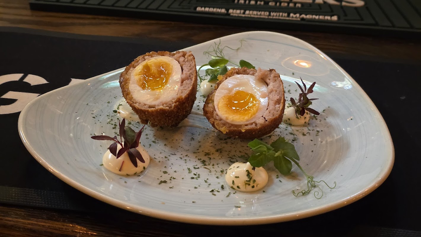 Royal Mile Tavern cover image