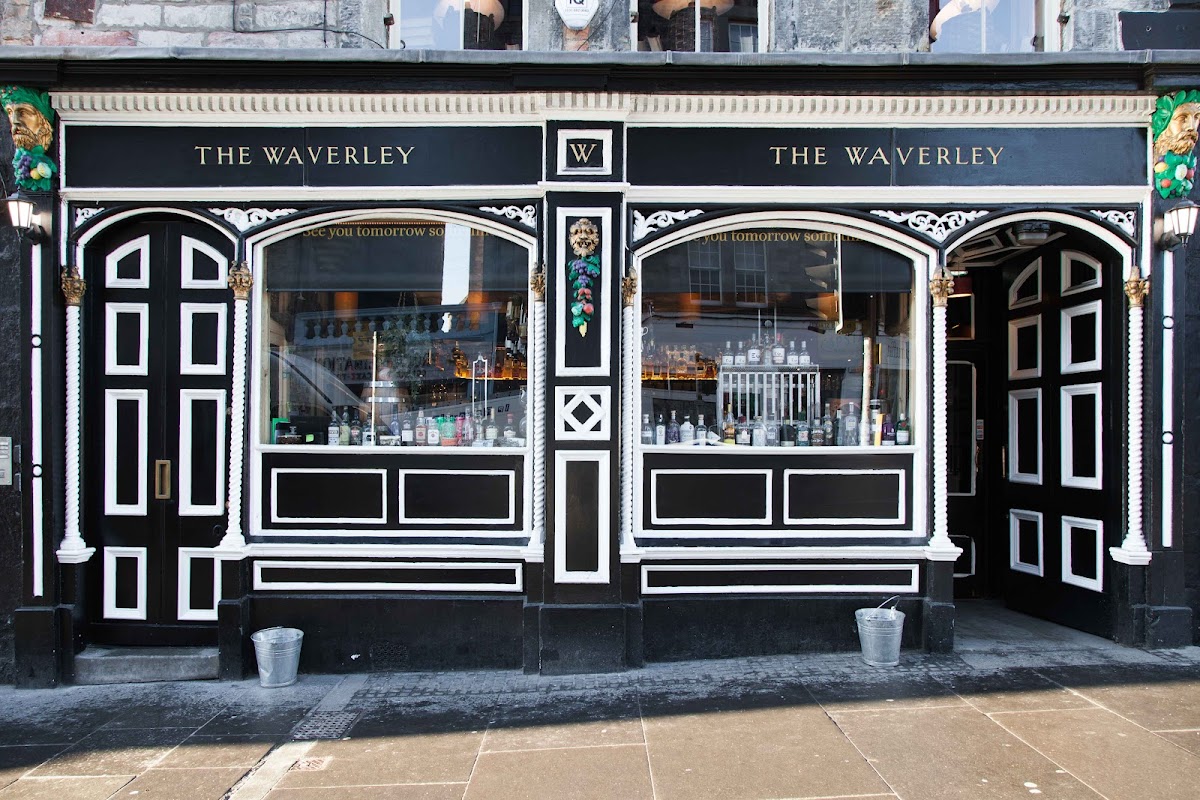 The Waverley Bar logo