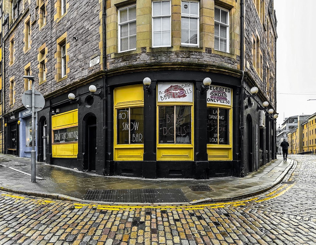 Baby Dolls - No1 Showbar logo