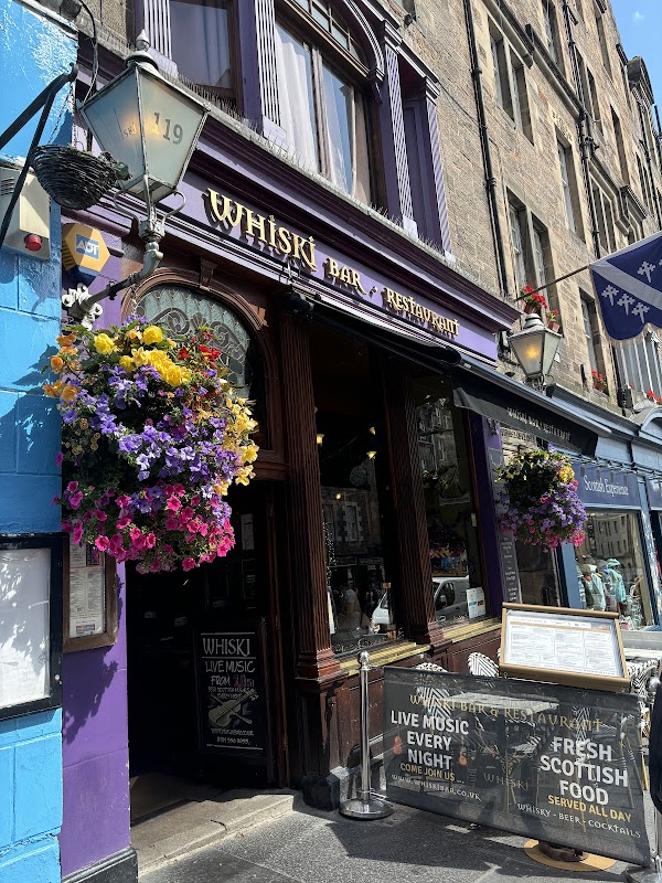 Whiski Bar & Restaurant logo