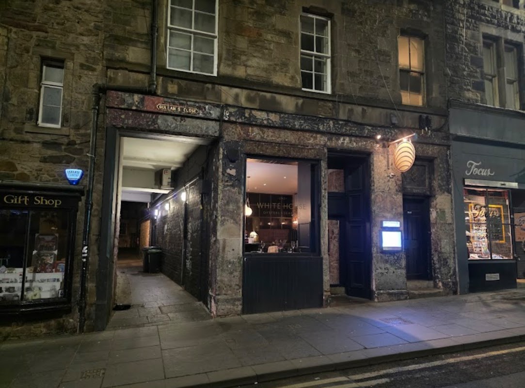 White Horse Oyster & Seafood Bar logo