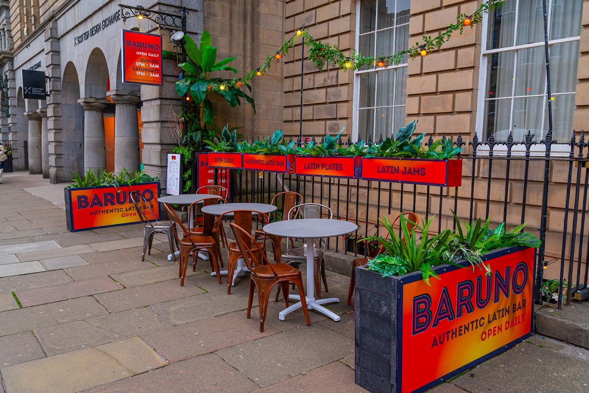 BARUNO (LATIN BAR, FOOD & VIBES) logo