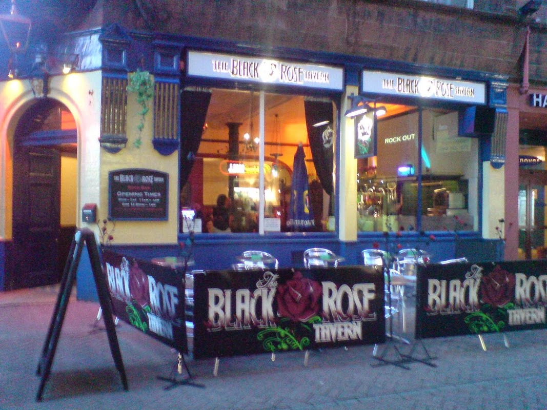 The Black Rose Tavern logo